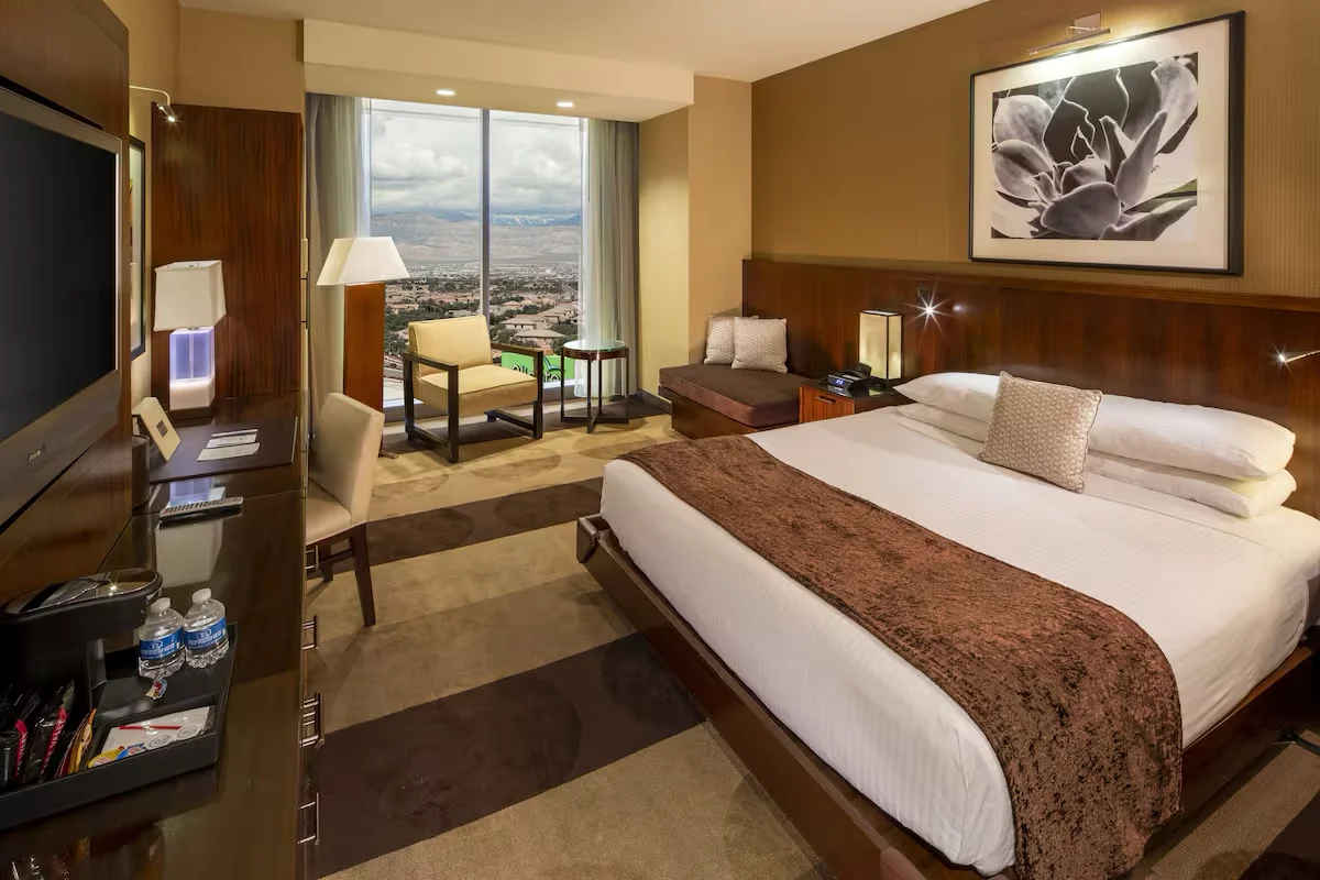 Guest room with valley views at Aliante