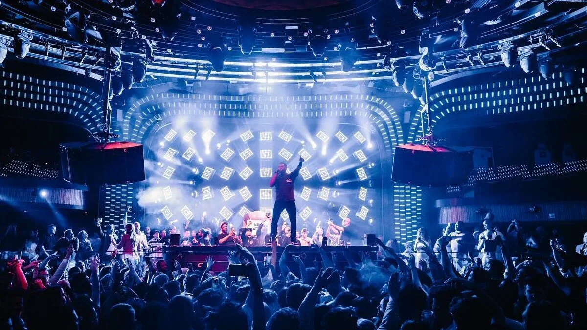 VIP bottle service at JEWEL Nightclub Las Vegas
