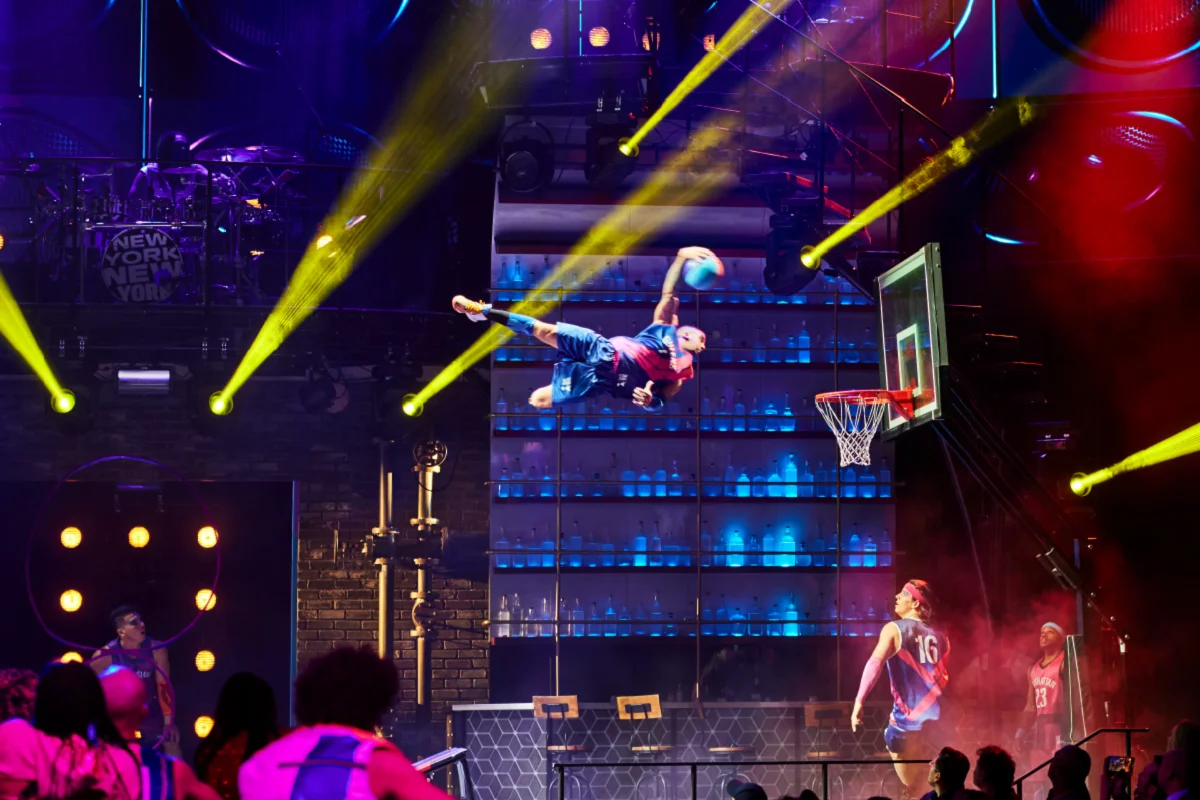 Live music and stage act at Mad Apple, New York-New York