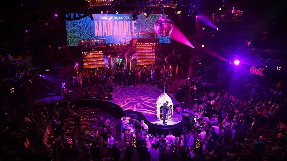 New York-themed spectacle at Mad Apple by Cirque du Soleil