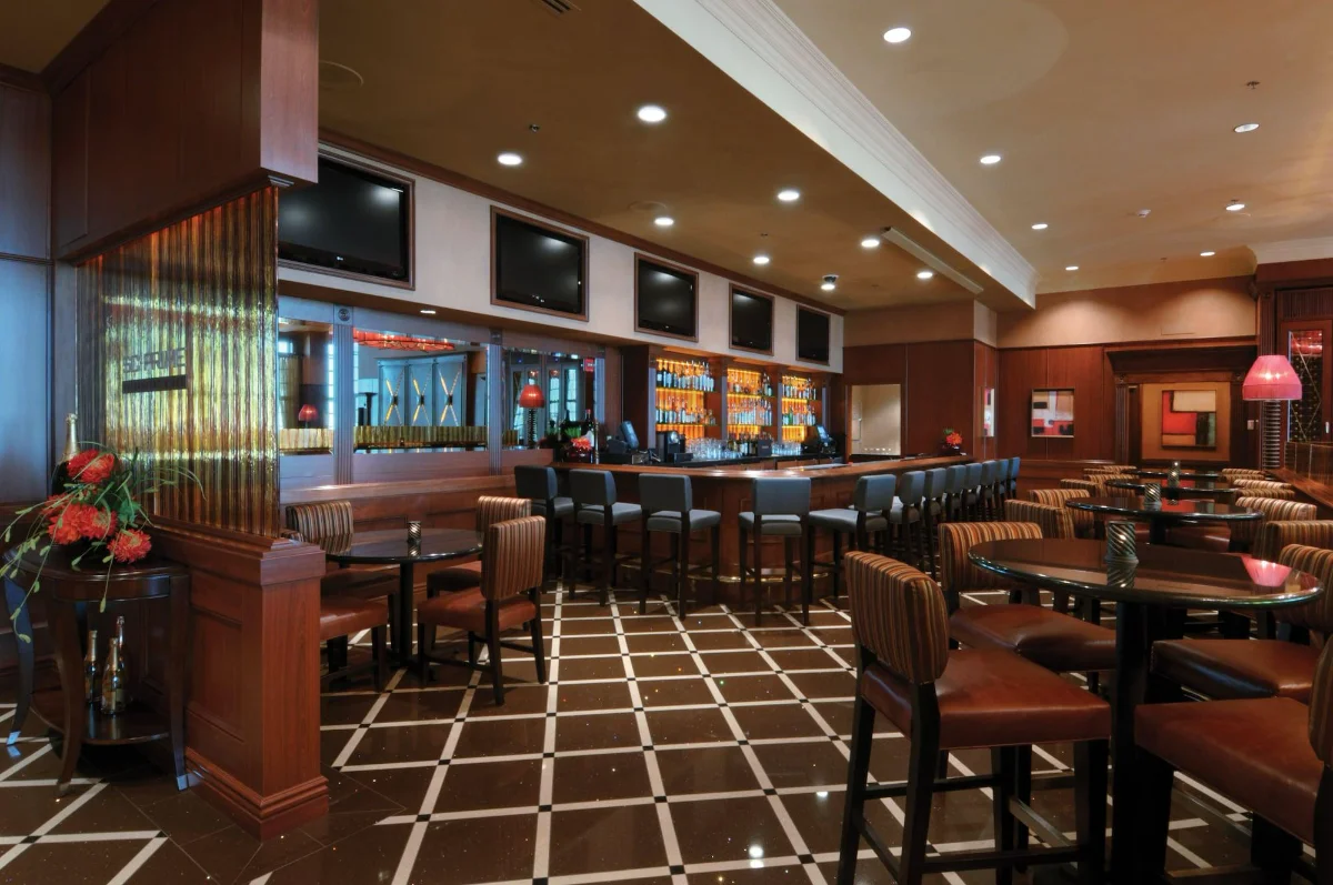 Bar and lounge at Suncoast Hotel and Casino
